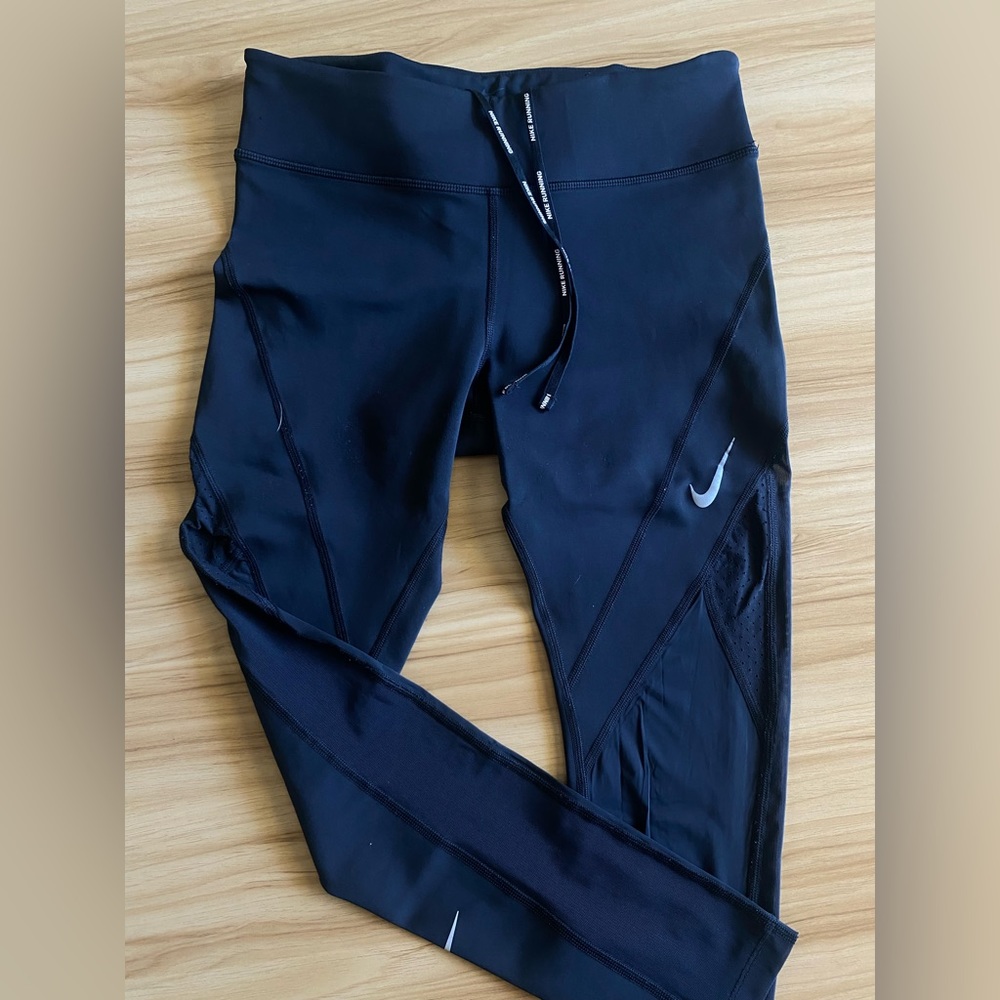 Nike Fast Mid-Rise running legging